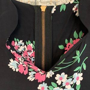 Vintage 40’s Floral Dress with Ruffled Back size  S / M